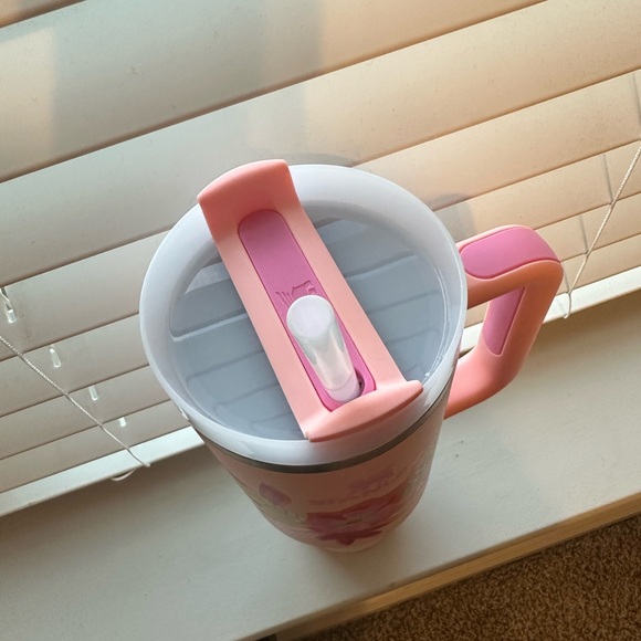 New Stanley 2024 Mothers Day Release Quencher H2.0 Tumbler - Picture 6 of 9